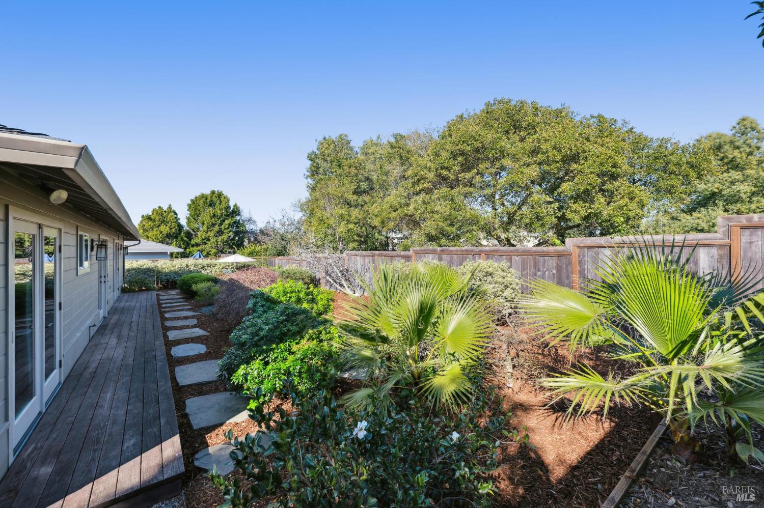 132 Lowell Avenue San Rafael, CA 94903 - Photo 19 of 25