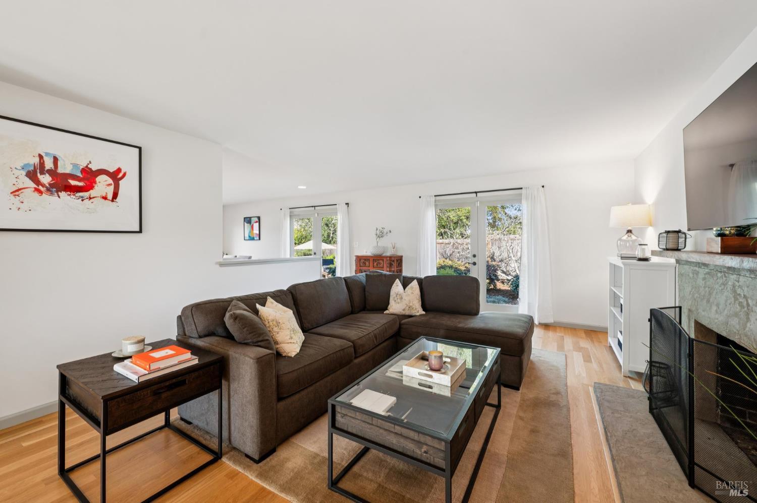 132 Lowell Avenue San Rafael, CA 94903 - Photo 8 of 25