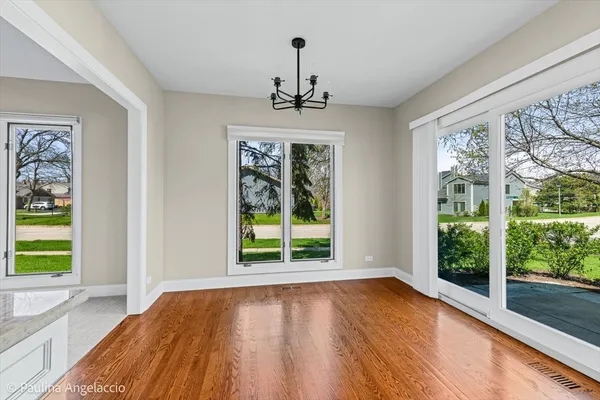 $620,000 | 820 Braeman Court, Libertyville, IL 60048