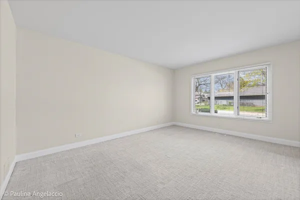 $620,000 | 820 Braeman Court, Libertyville, IL 60048