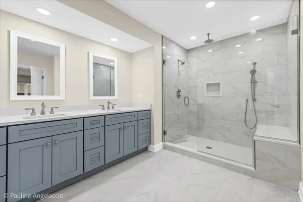 $620,000 | 820 Braeman Court, Libertyville, IL 60048