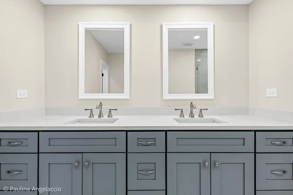 $620,000 | 820 Braeman Court, Libertyville, IL 60048