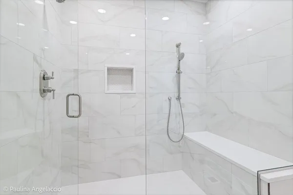 $620,000 | 820 Braeman Court, Libertyville, IL 60048