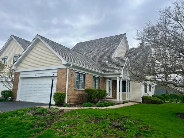 $620,000 | 820 Braeman Court, Libertyville, IL 60048