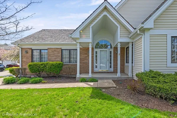 $620,000 | 820 Braeman Court, Libertyville, IL 60048