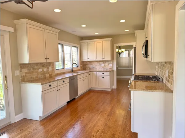 $620,000 | 820 Braeman Court, Libertyville, IL 60048
