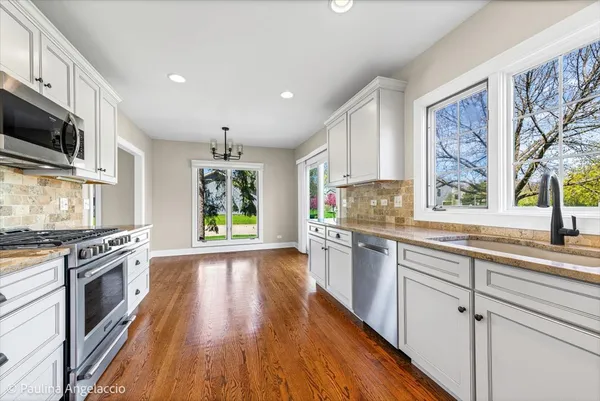 $620,000 | 820 Braeman Court, Libertyville, IL 60048
