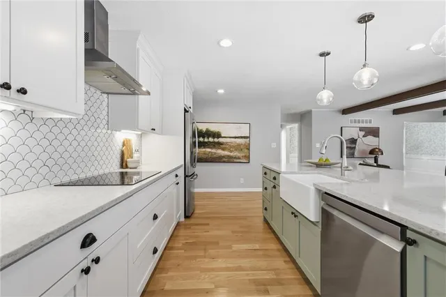 $949,900 | 9815 Overbrook Road, Leawood, KS 66206