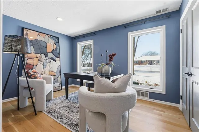 $949,900 | 9815 Overbrook Road, Leawood, KS 66206