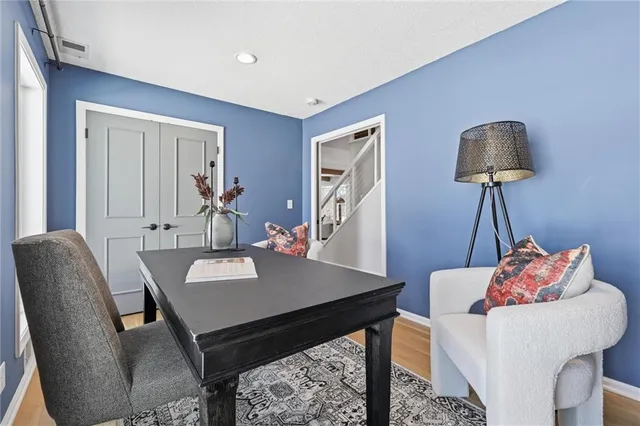 $949,900 | 9815 Overbrook Road, Leawood, KS 66206