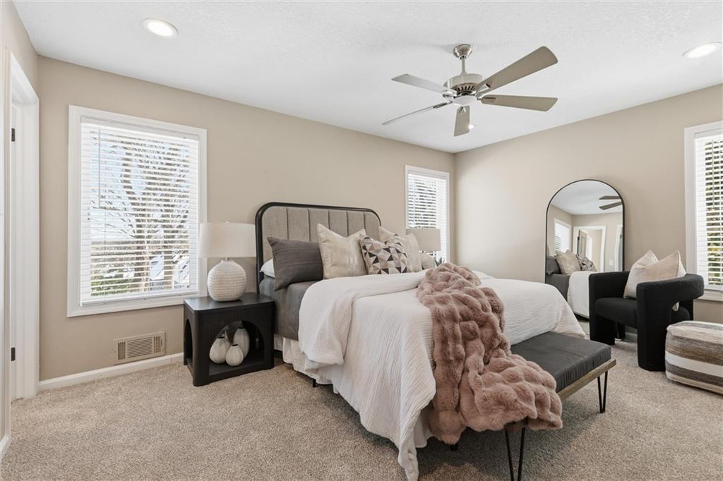 9815 Overbrook Road Leawood, KS 66206 - Photo 21 of 56