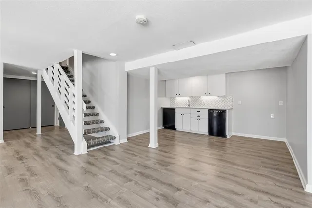 $949,900 | 9815 Overbrook Road, Leawood, KS 66206