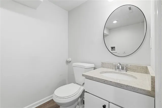 $949,900 | 9815 Overbrook Road, Leawood, KS 66206