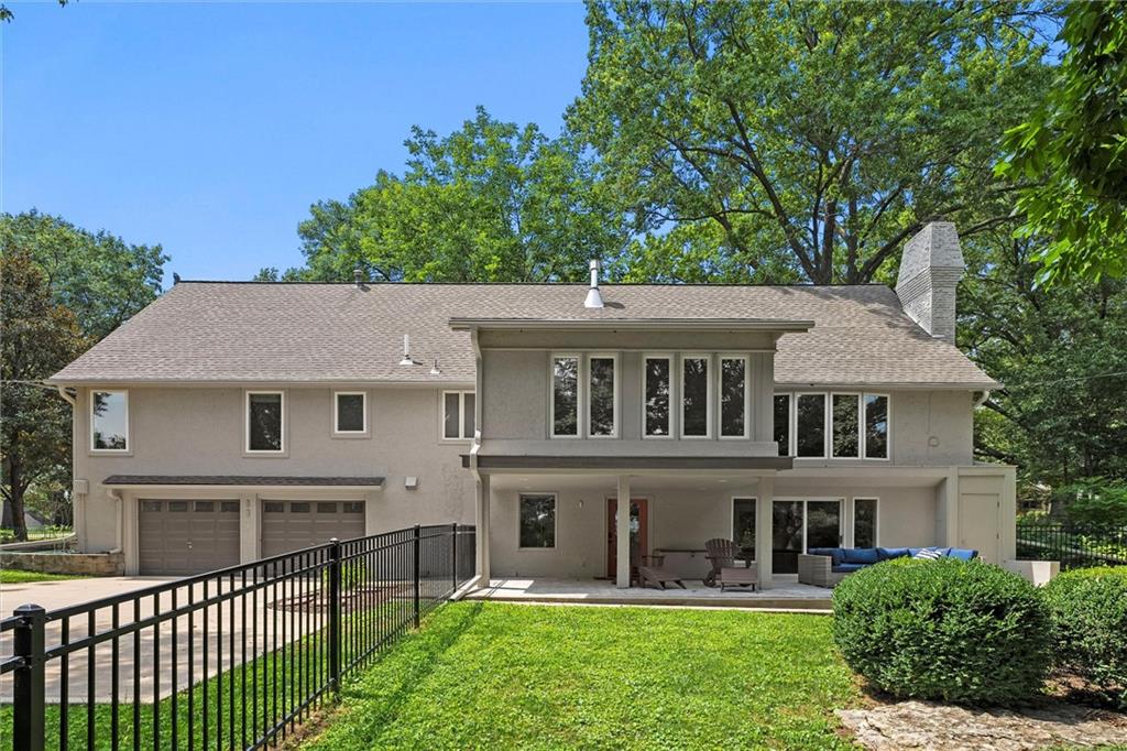 9815 Overbrook Road Leawood, KS 66206 - Photo 42 of 56