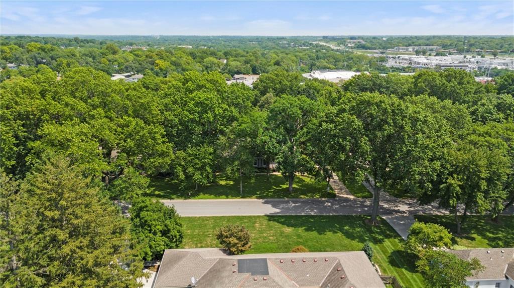 9815 Overbrook Road Leawood, KS 66206 - Photo 51 of 56