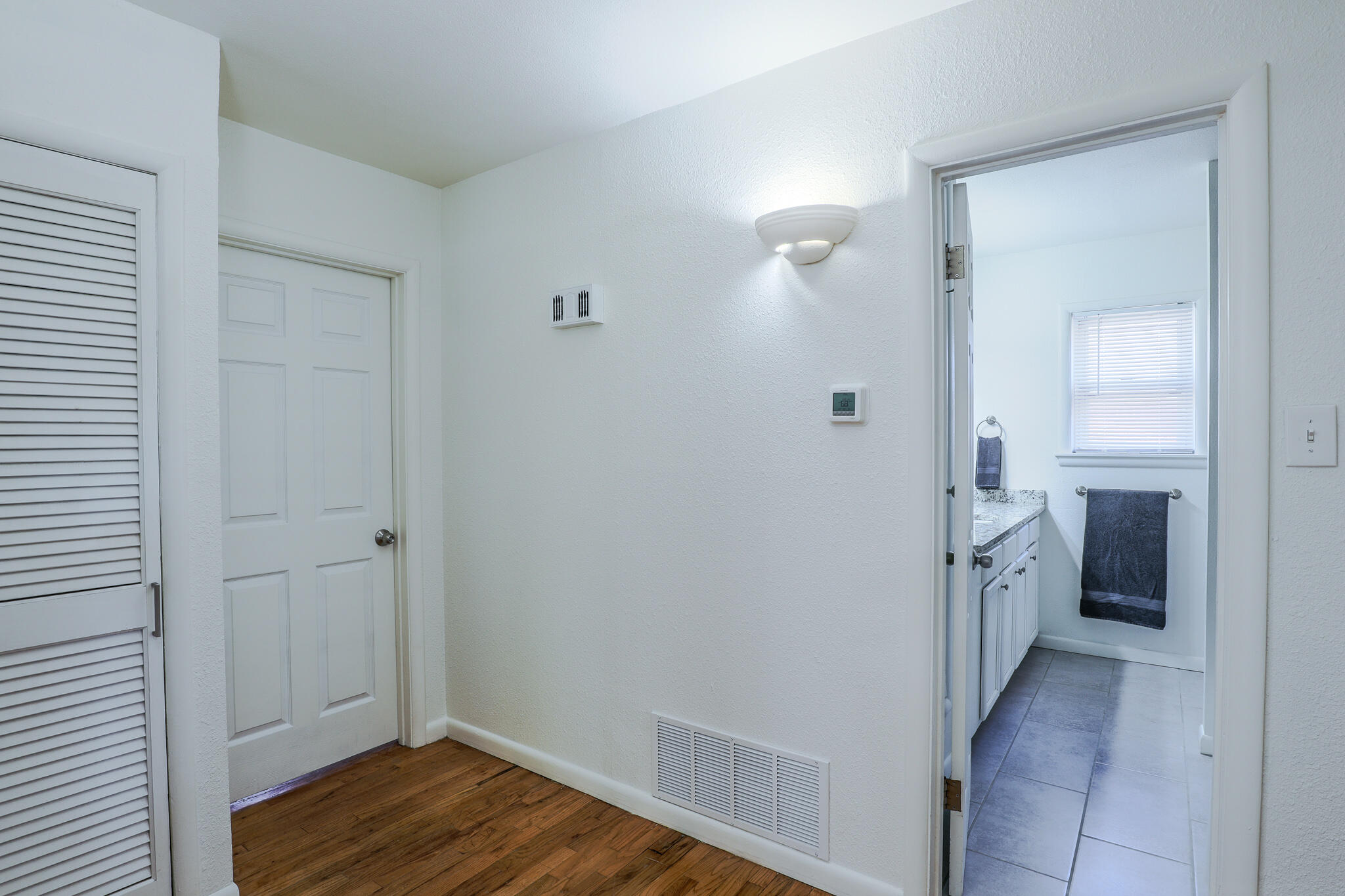 3108 46th Street Lubbock, TX 79413 - Photo 14 of 28 Hallway