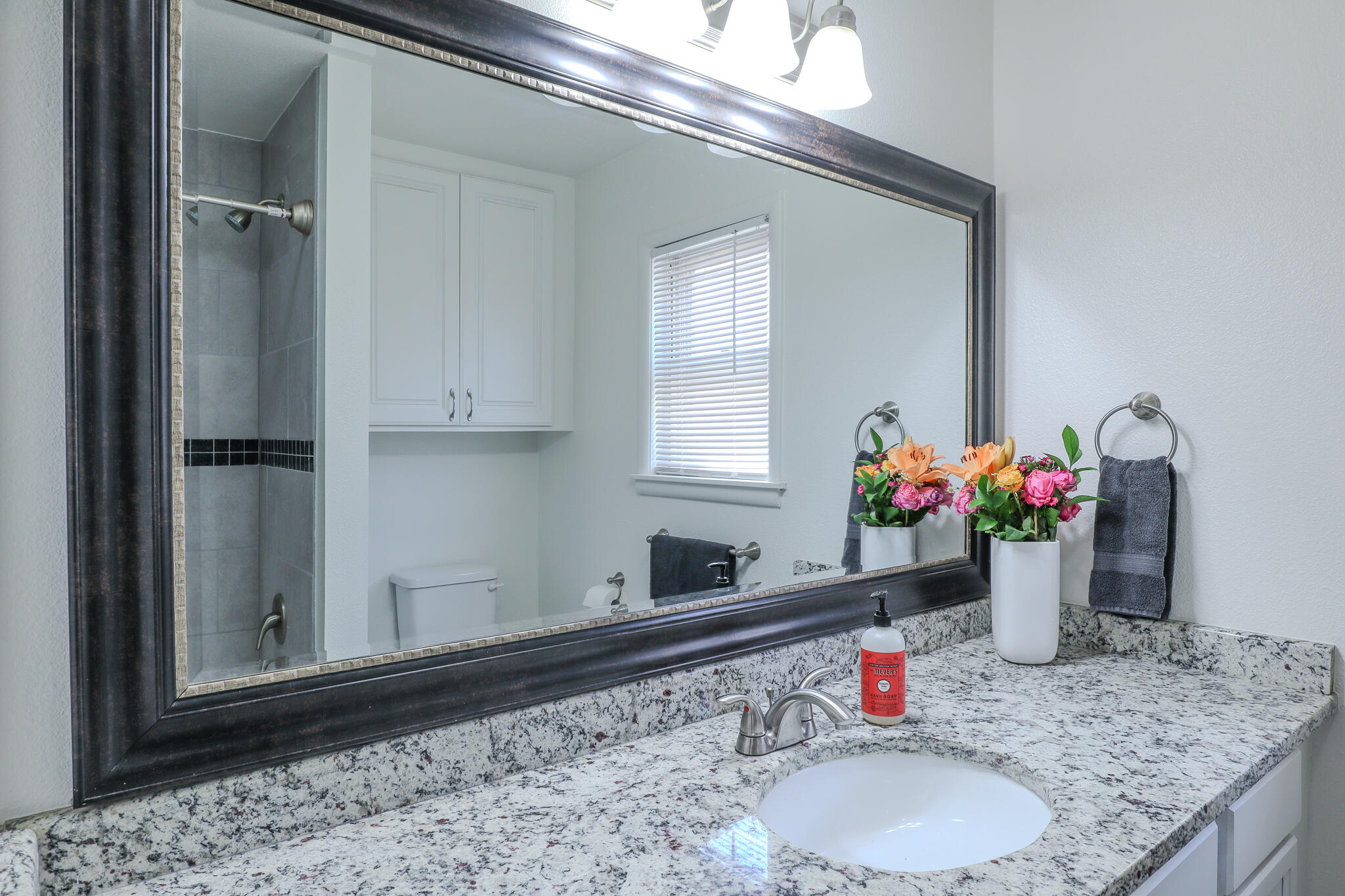 3108 46th Street Lubbock, TX 79413 - Photo 18 of 28 Bathroom 1