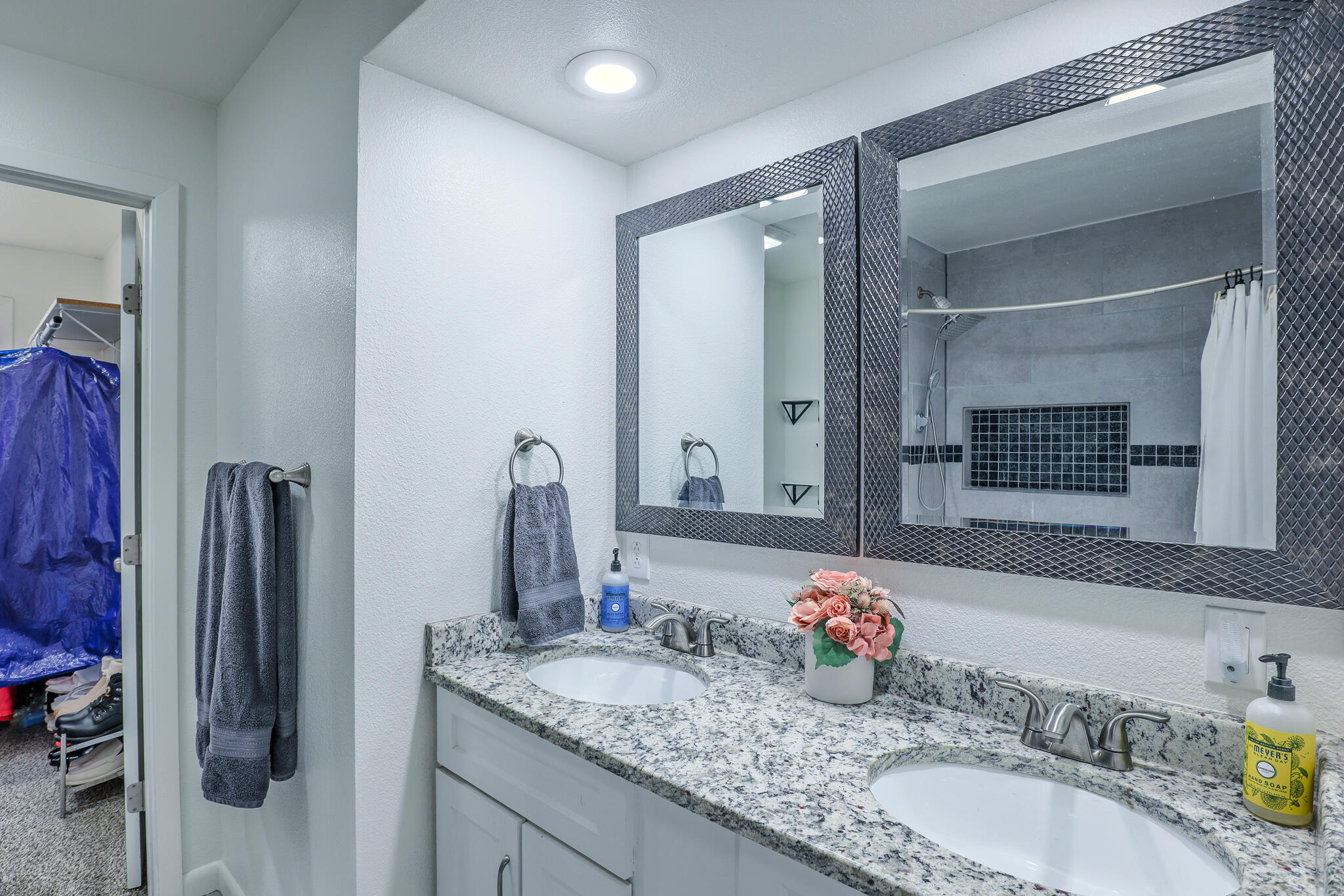 3108 46th Street Lubbock, TX 79413 - Photo 22 of 28 Primary Bathroom