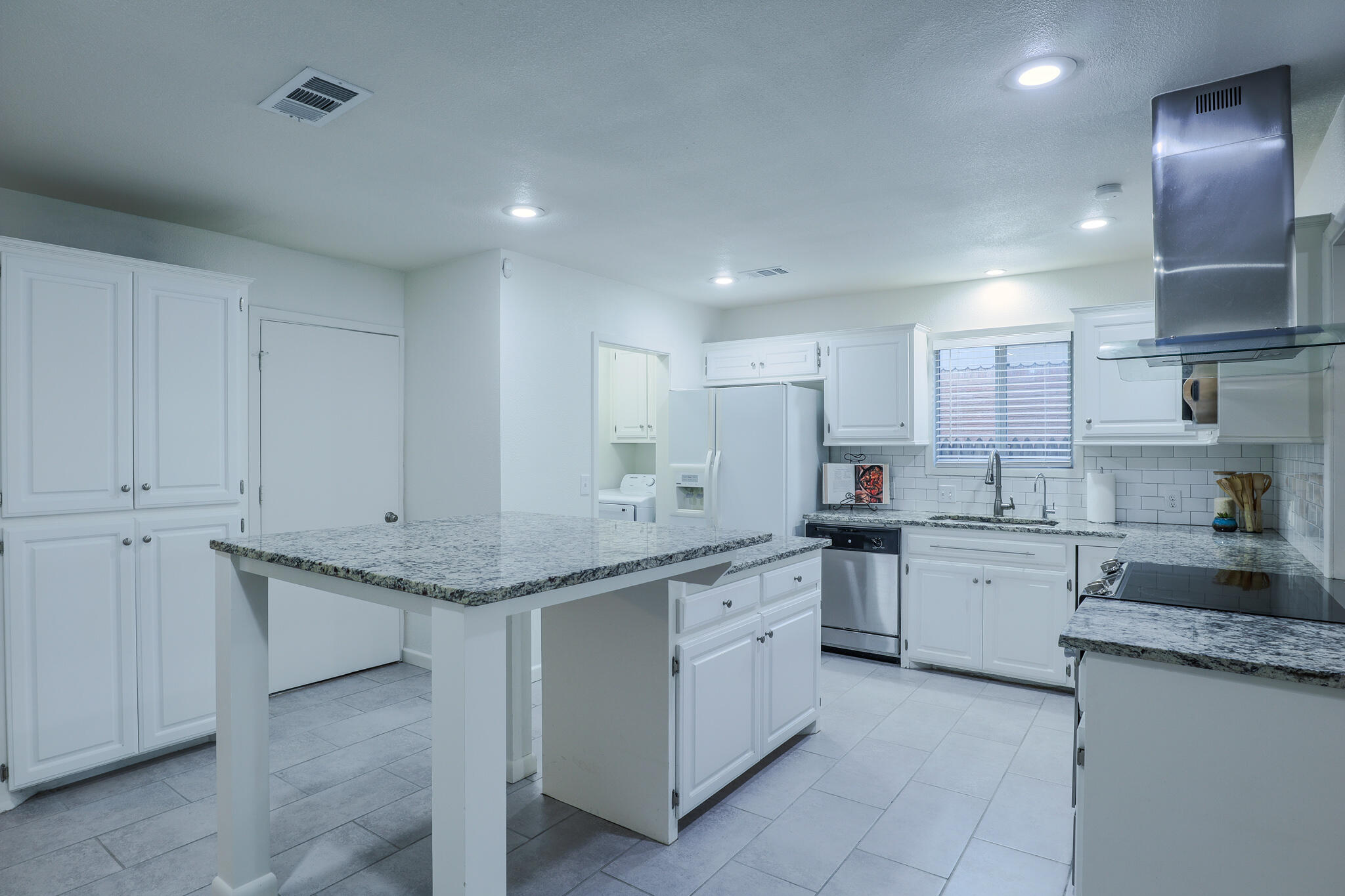 3108 46th Street Lubbock, TX 79413 - Photo 7 of 28 Kitchen