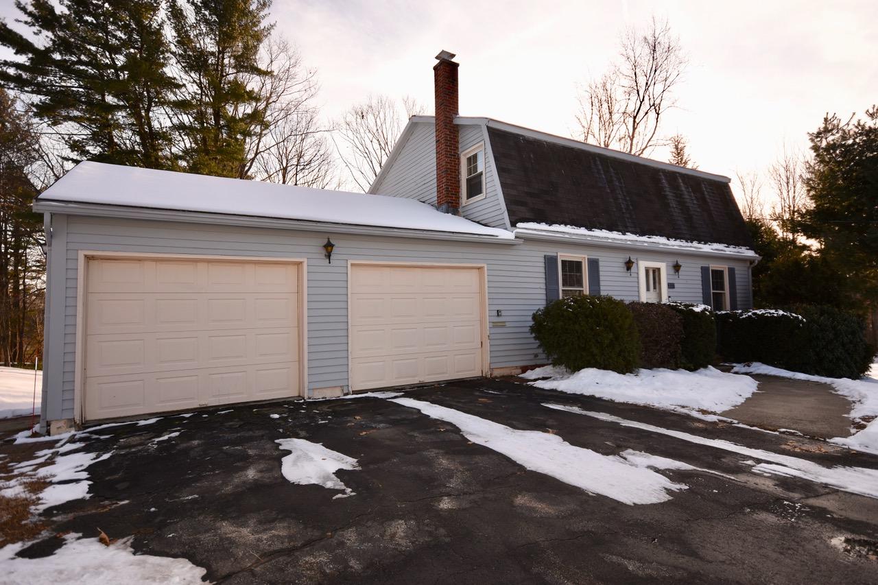 227 Sandy Hill Road South Portland, ME 04106 - Photo 2 of 37 DSC_1867