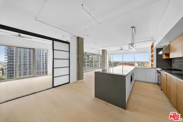 $1,475,000 | 1100 South Hope Street, Unit 1501, Los Angeles, CA 90015