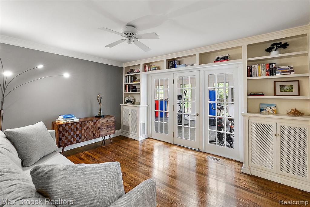 760 Lone Pine Road Bloomfield Hills, MI 48304 - Photo 17 of 65
