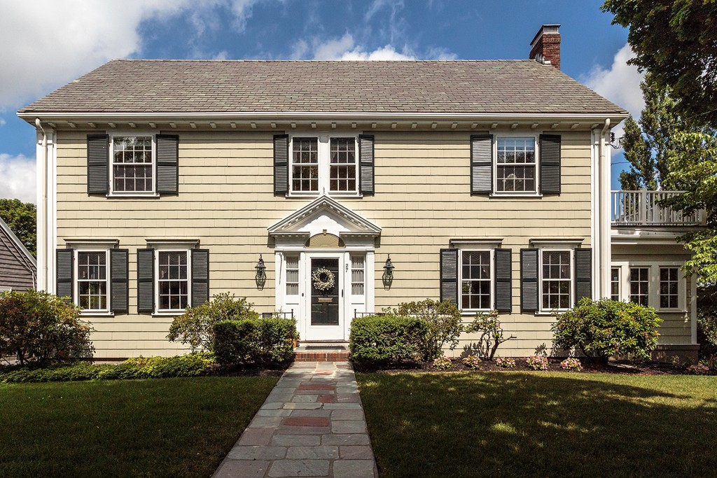 27 Elizabeth Road Belmont, MA 02478 - Photo 1 of 20 Gallery Image 1