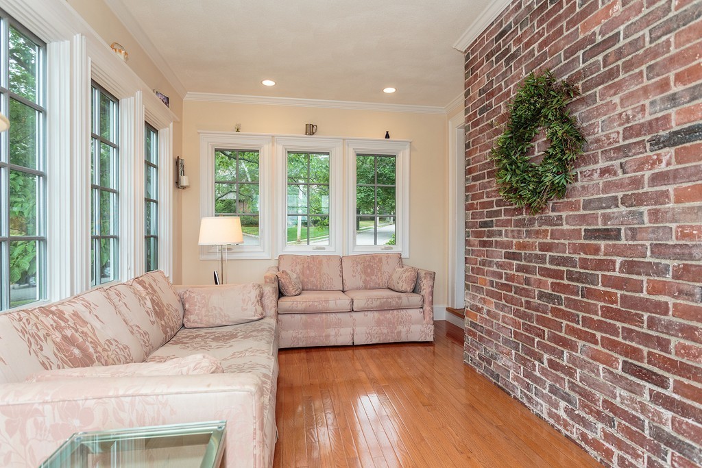 27 Elizabeth Road Belmont, MA 02478 - Photo 7 of 20 Gallery Image 7