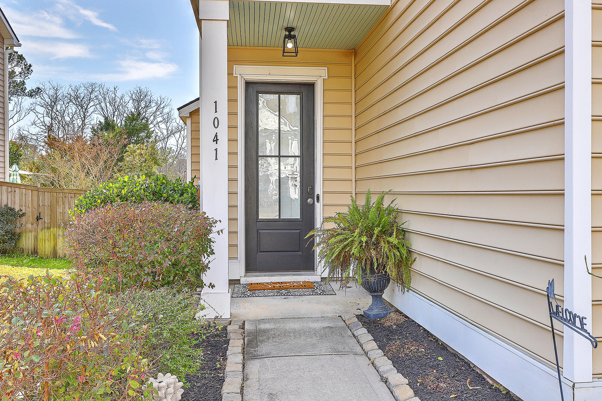 1041 Harbortowne Road Charleston, SC 29412 - Photo 3 of 43 IMG_3494_495_496_497_498_499_500