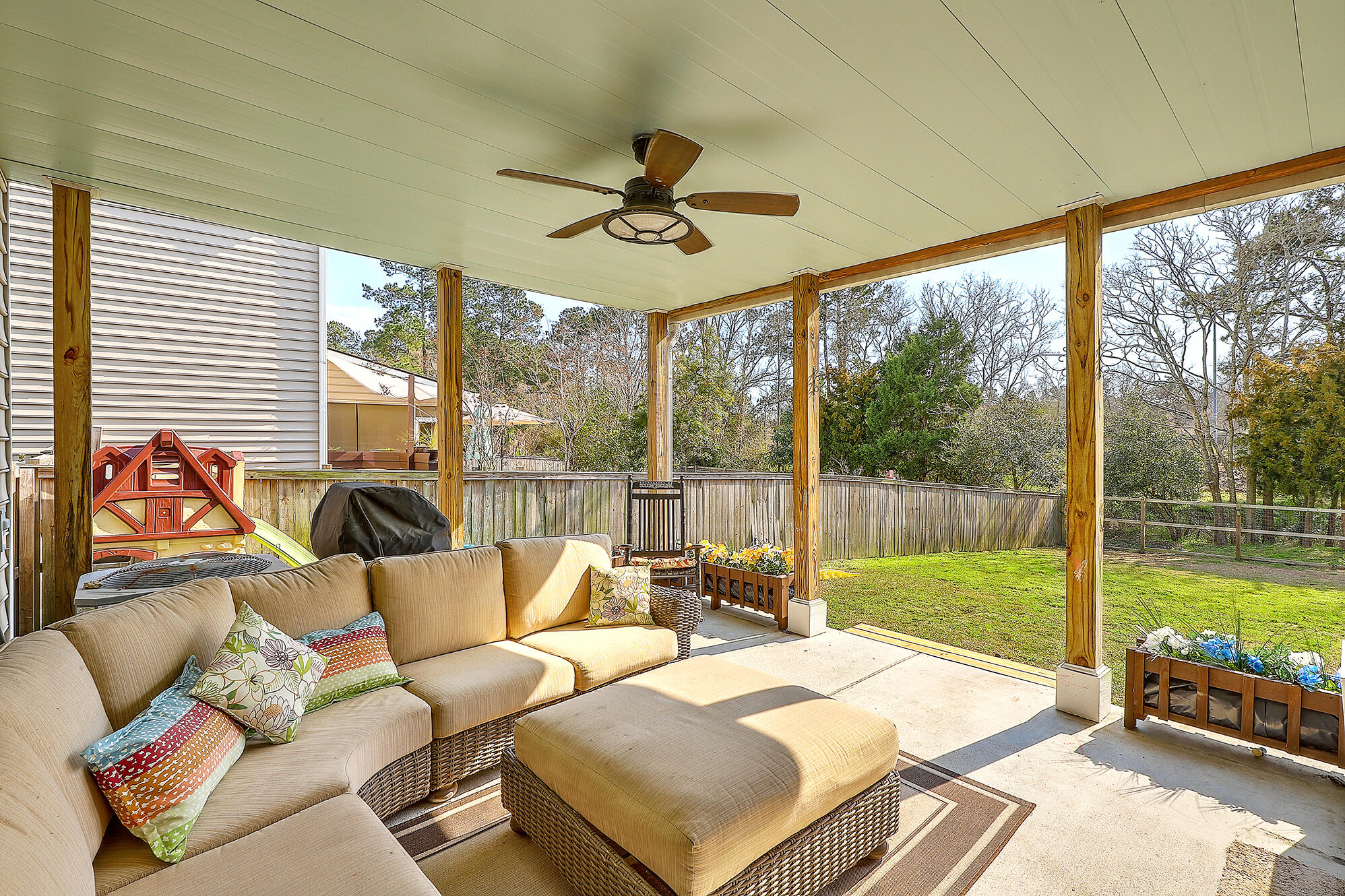 1041 Harbortowne Road Charleston, SC 29412 - Photo 36 of 43 IMG_3760_1_2_3_4_5_6