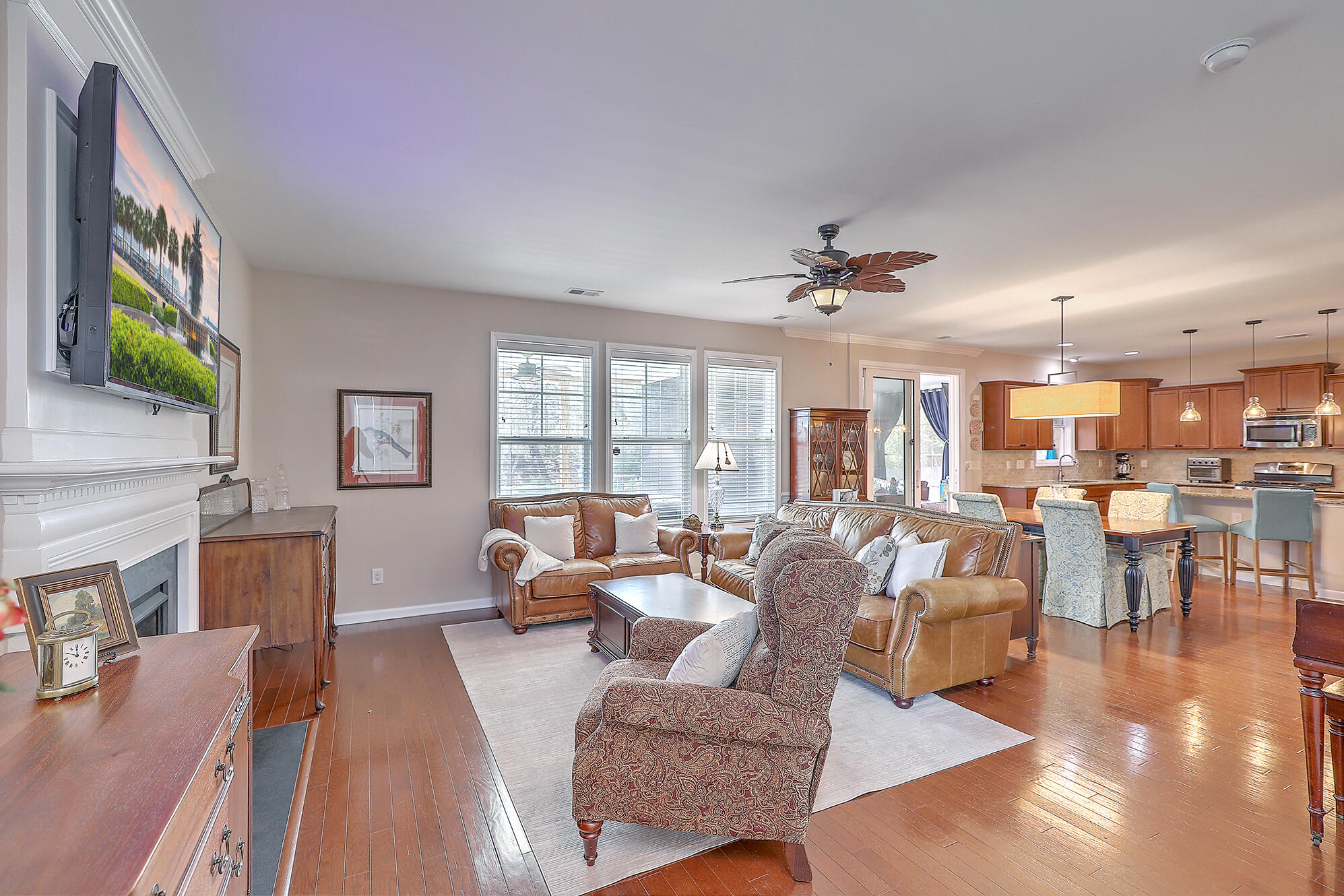 1041 Harbortowne Road Charleston, SC 29412 - Photo 5 of 43 IMG_3508_09_10_11_12_13_14