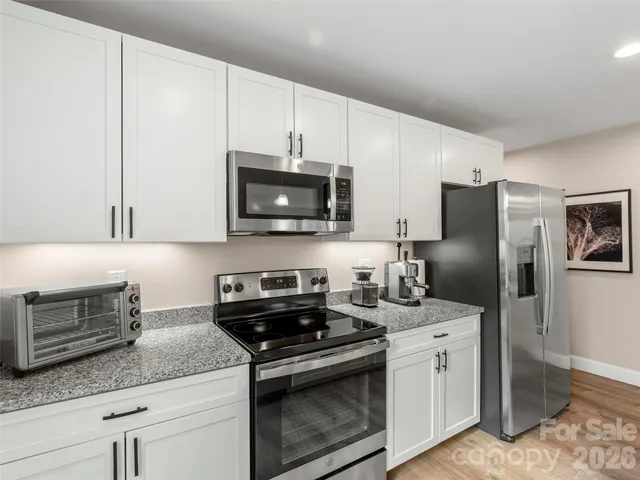 $440,000 | 92 Lakeside Drive, Asheville, NC 28806