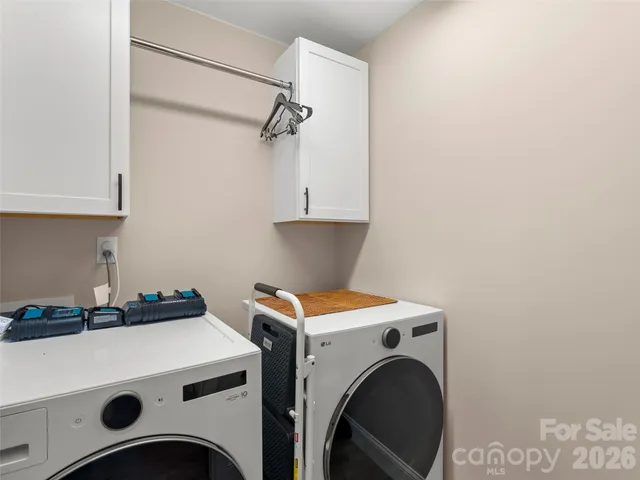 $440,000 | 92 Lakeside Drive, Asheville, NC 28806