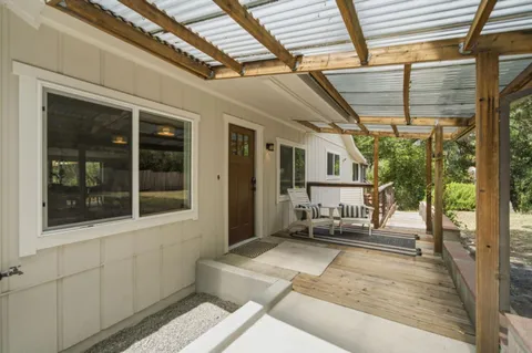 $1,498,000 | 2701 Rio Lindo Avenue, Healdsburg, CA 95448