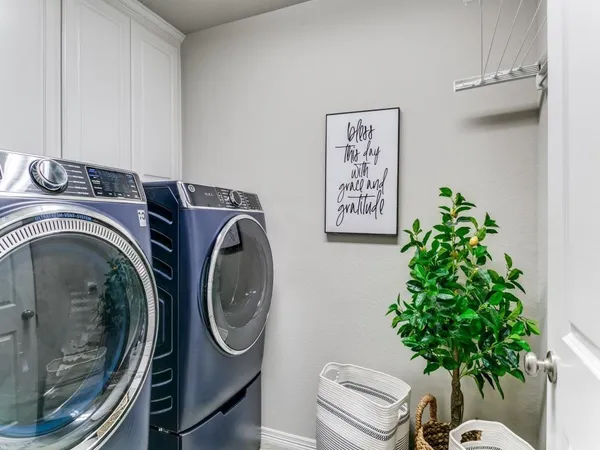 $3,900 | 4864 Isleworth Drive, Irving, TX 75038