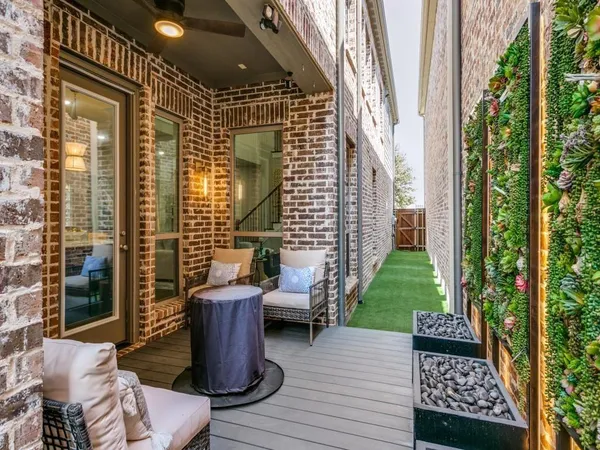 $3,900 | 4864 Isleworth Drive, Irving, TX 75038