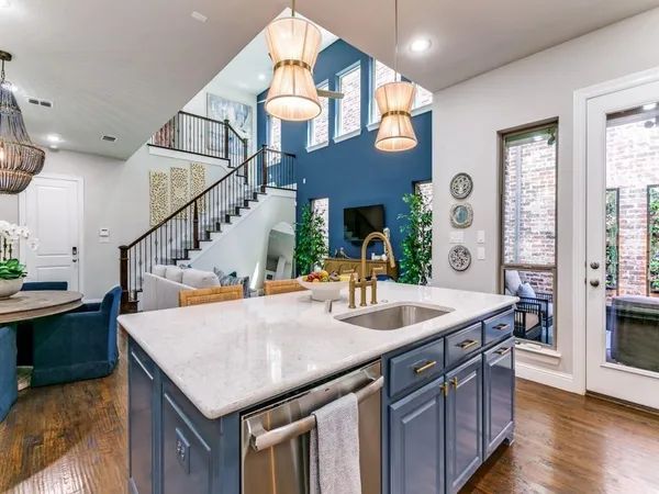 $3,900 | 4864 Isleworth Drive, Irving, TX 75038