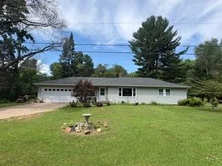 $275,000 | 5156 North Shore Drive, Eau Claire, WI 54703