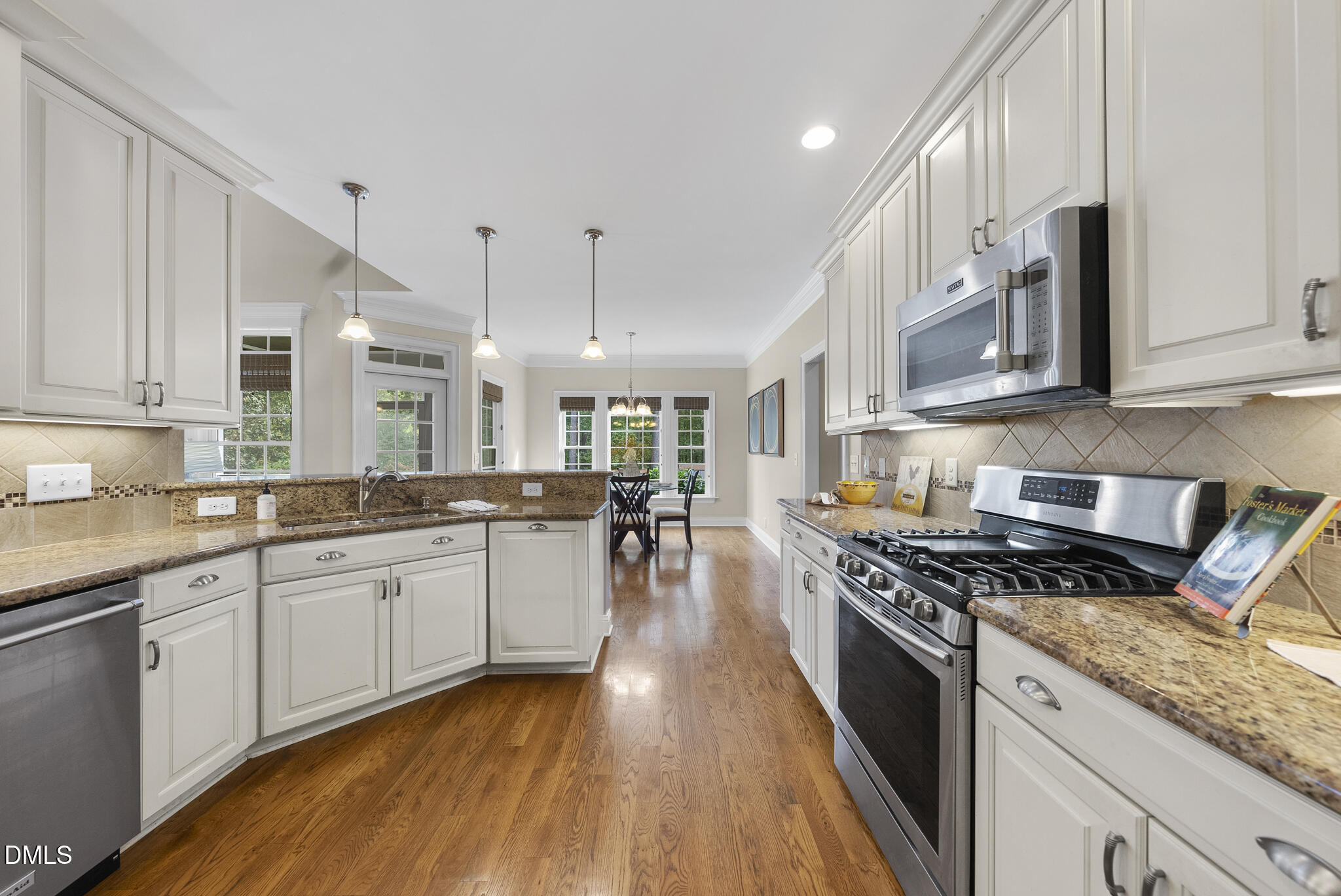 2925 Campbell Road Raleigh, NC 27606 - Photo 9 of 41 DSC04592