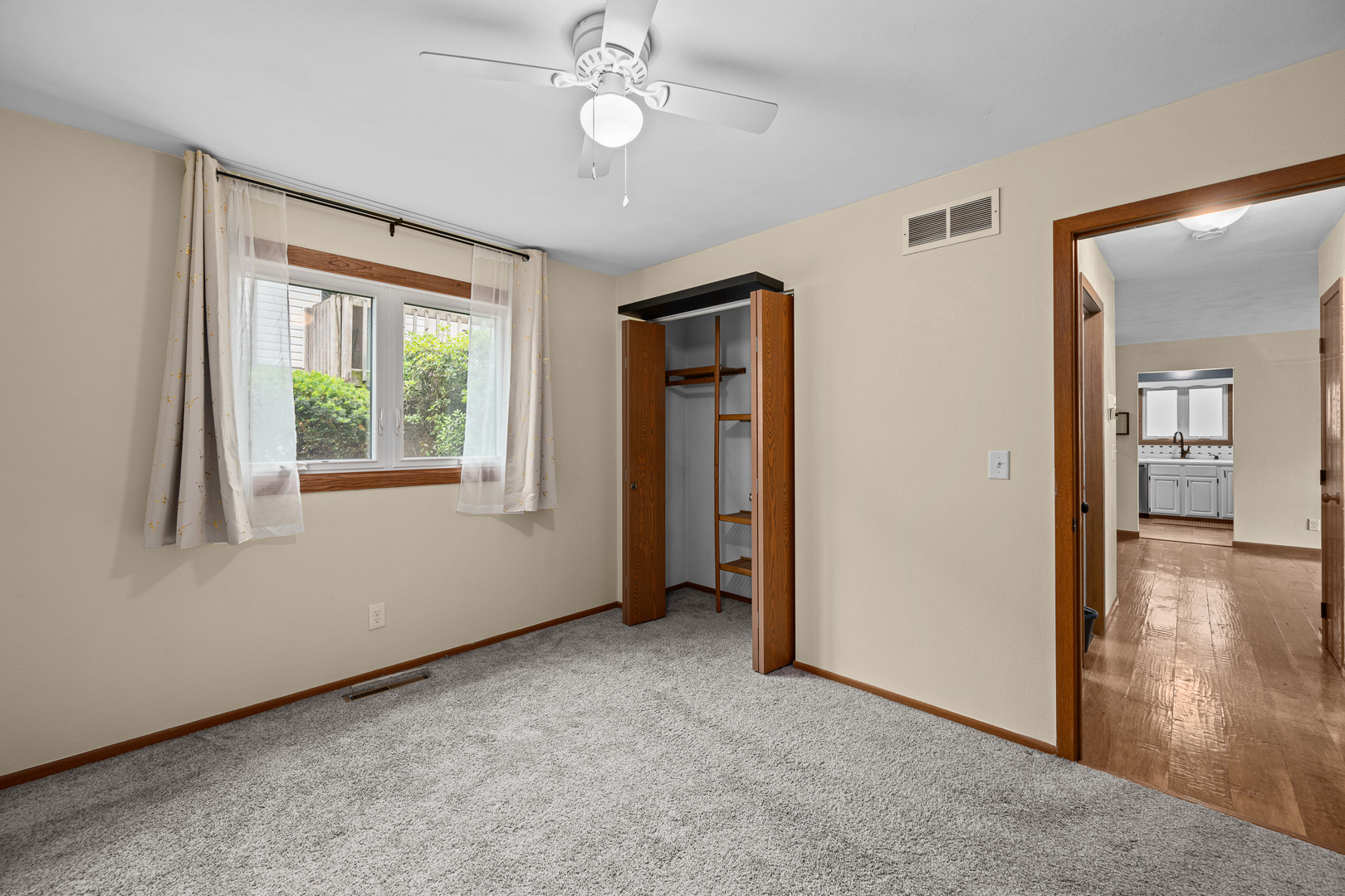 8504 Ridgewood Road, Unit 501 Rock Island, IL 61201 - Photo 13 of 33