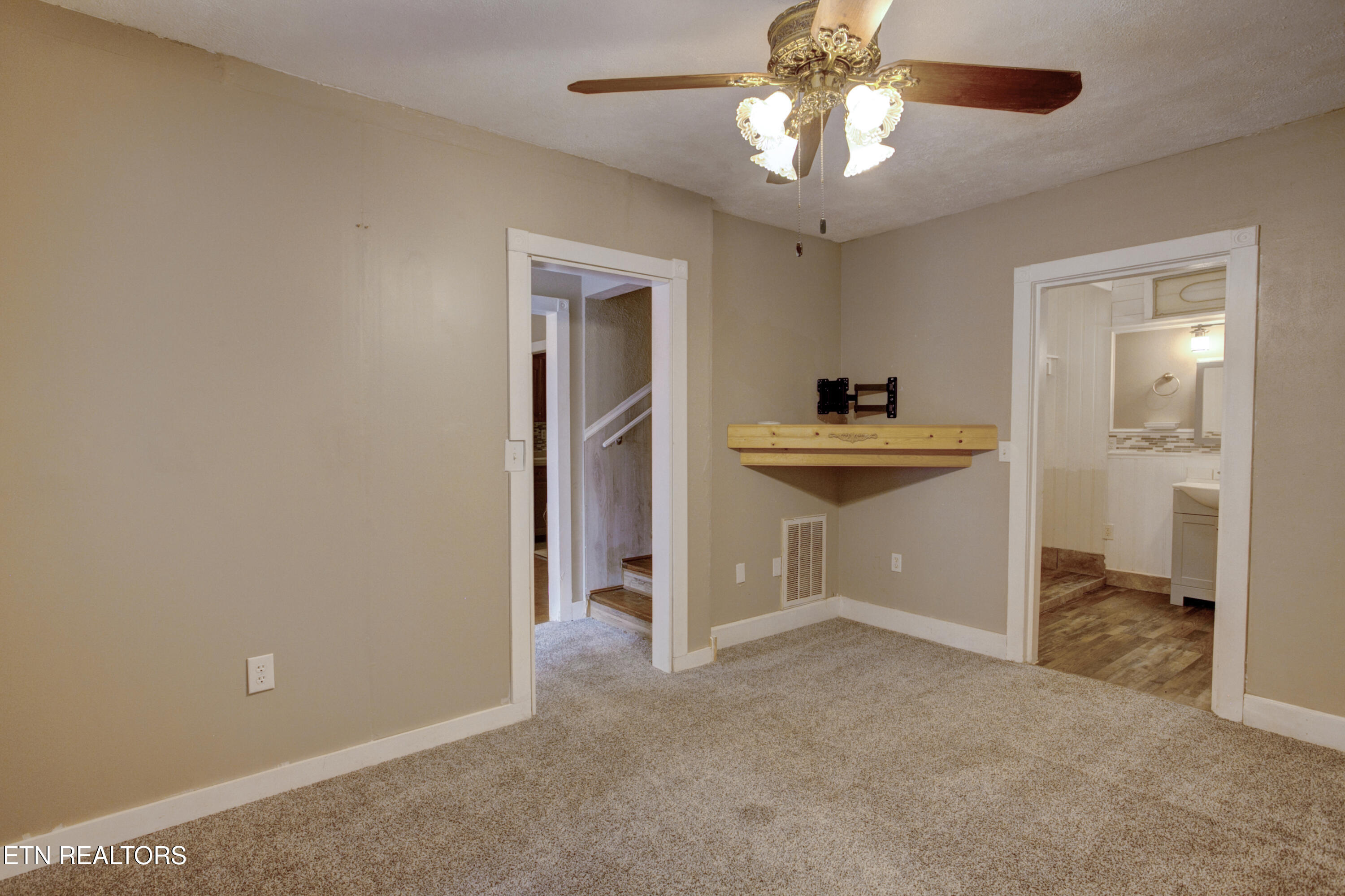 4017 Hatcher Hollow Road Walland, TN 37886 - Photo 11 of 60 4017 Hatcher Hollow011