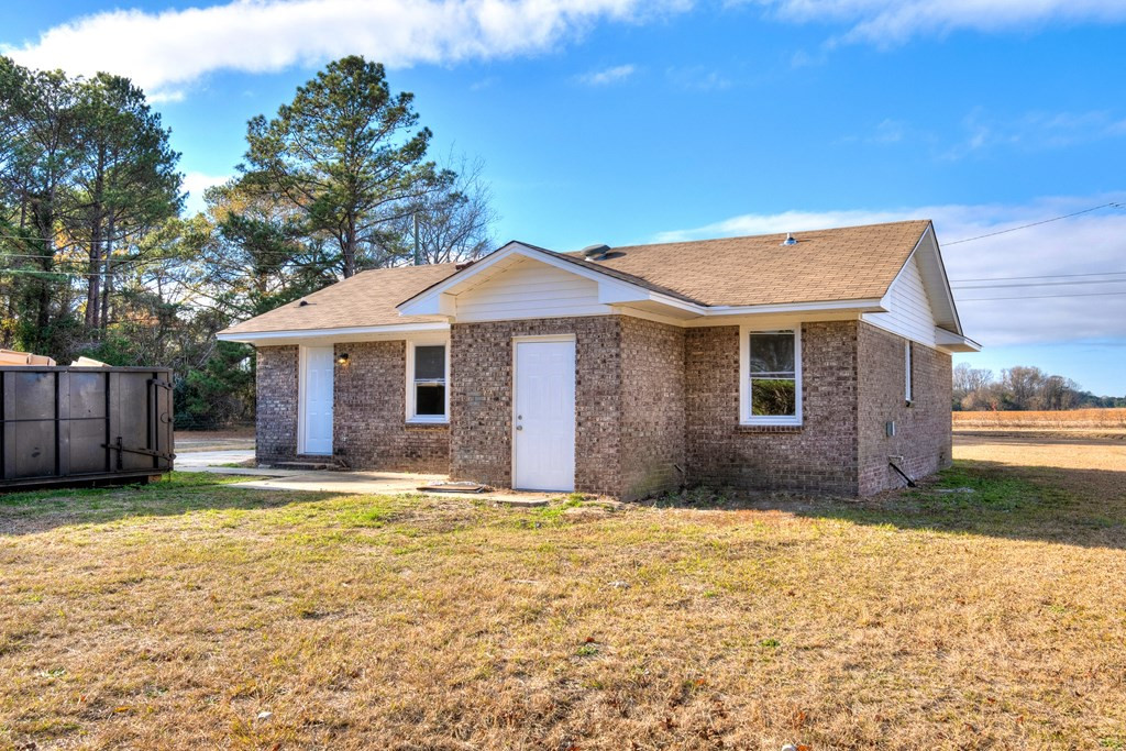 4410 Queen Chapel Road Dalzell, SC 29040 - Photo 6 of 26 Gallery Image 6