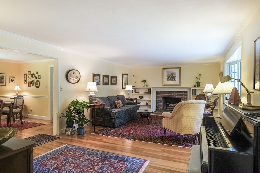 21 Davelin Road Wayland, MA 01778 - Photo 11 of 27 Gallery Image 11