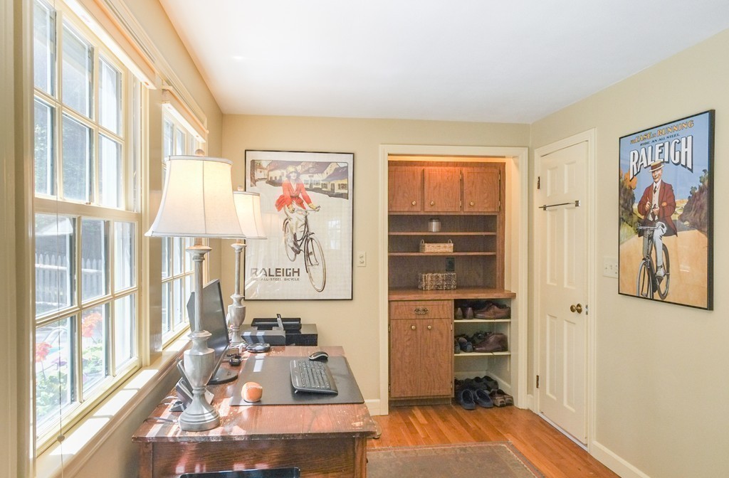 21 Davelin Road Wayland, MA 01778 - Photo 13 of 27 Gallery Image 13