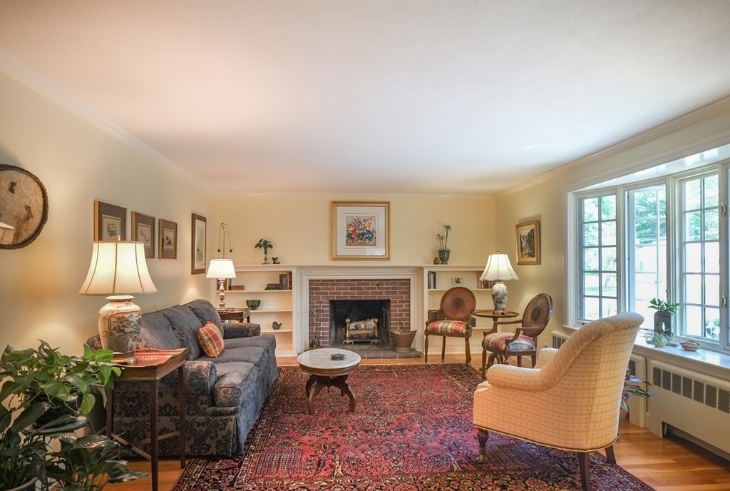 21 Davelin Road Wayland, MA 01778 - Photo 4 of 27 Gallery Image 4