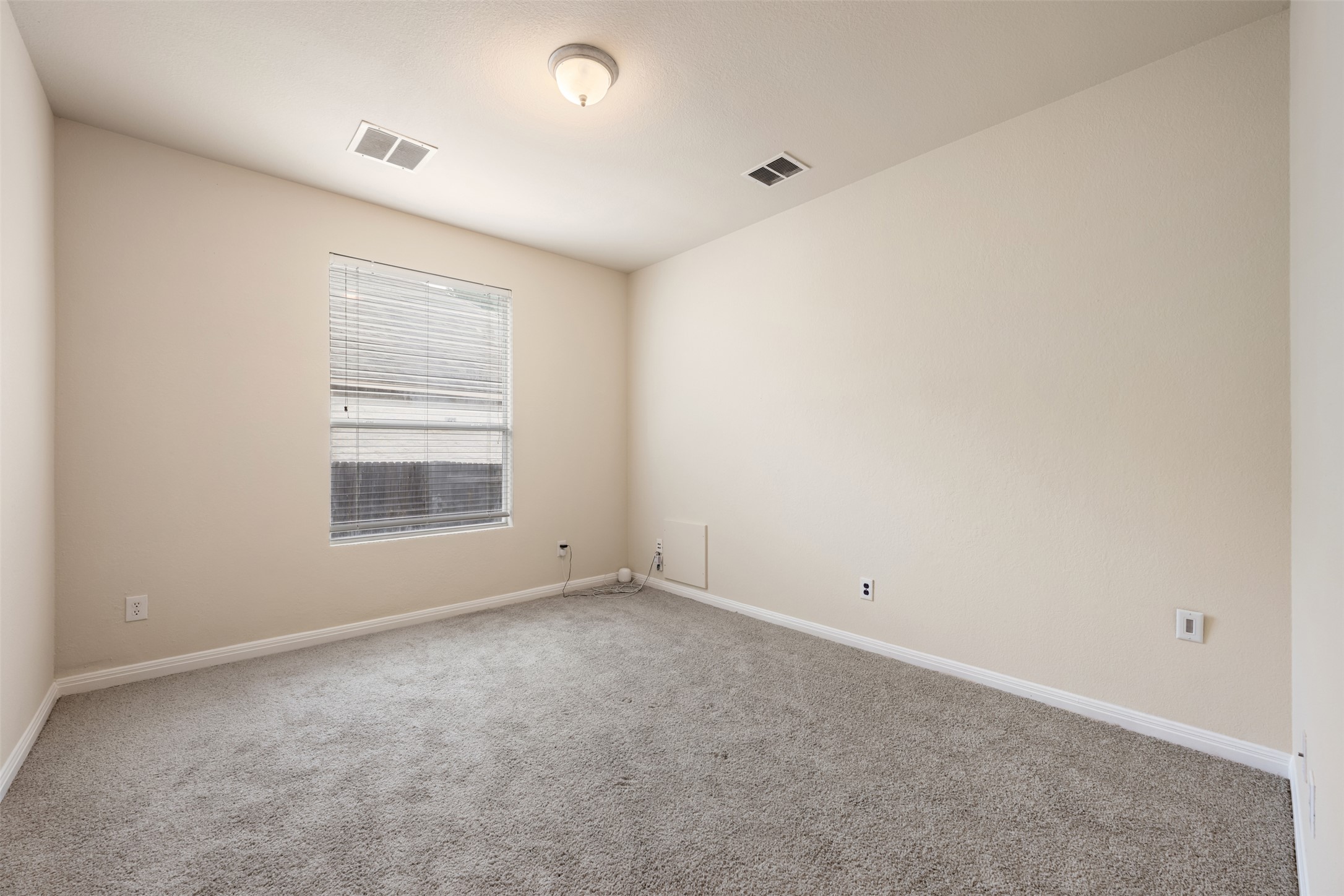 6825 Hansa Loop Austin, TX 78739 - Photo 12 of 37