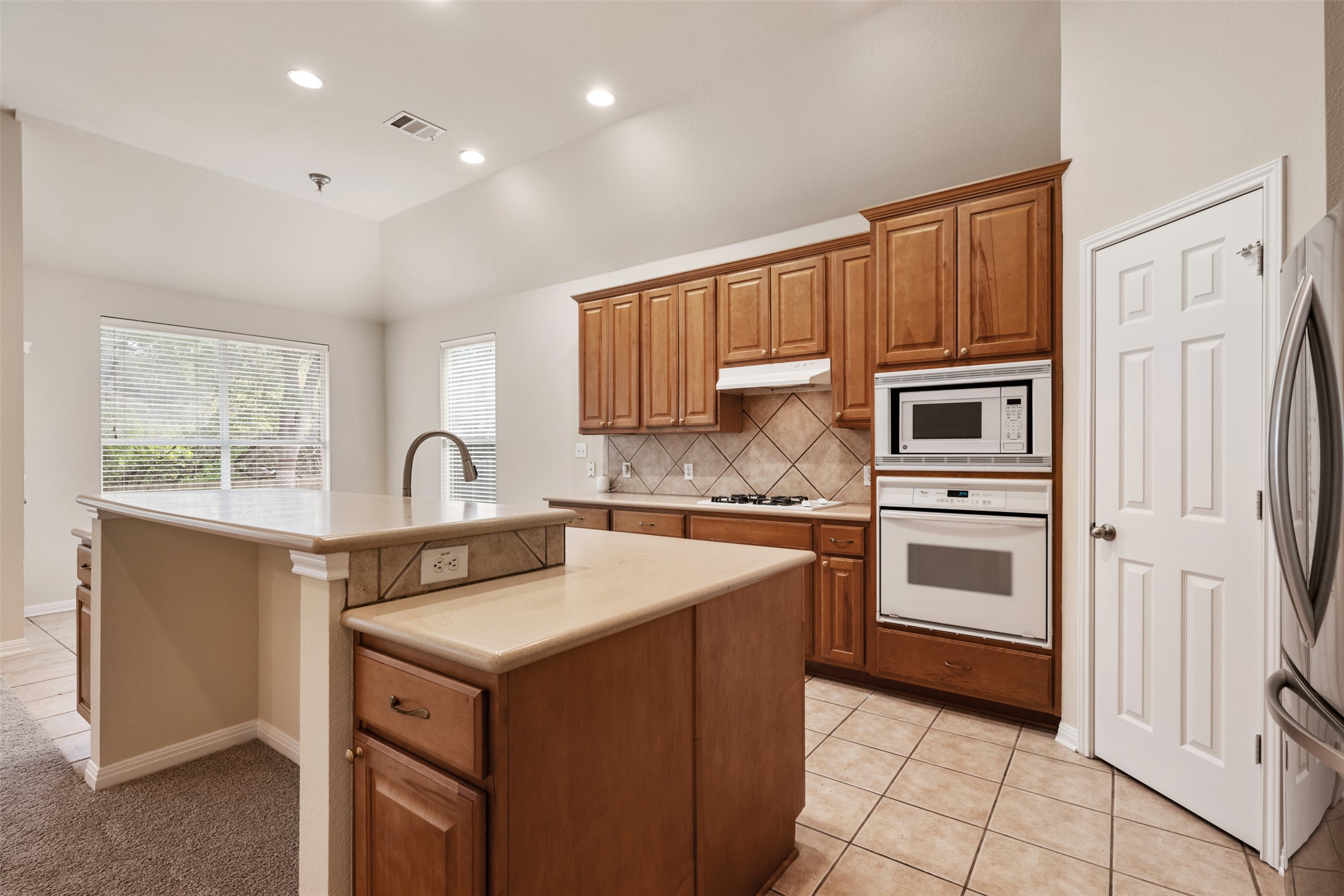 6825 Hansa Loop Austin, TX 78739 - Photo 19 of 37