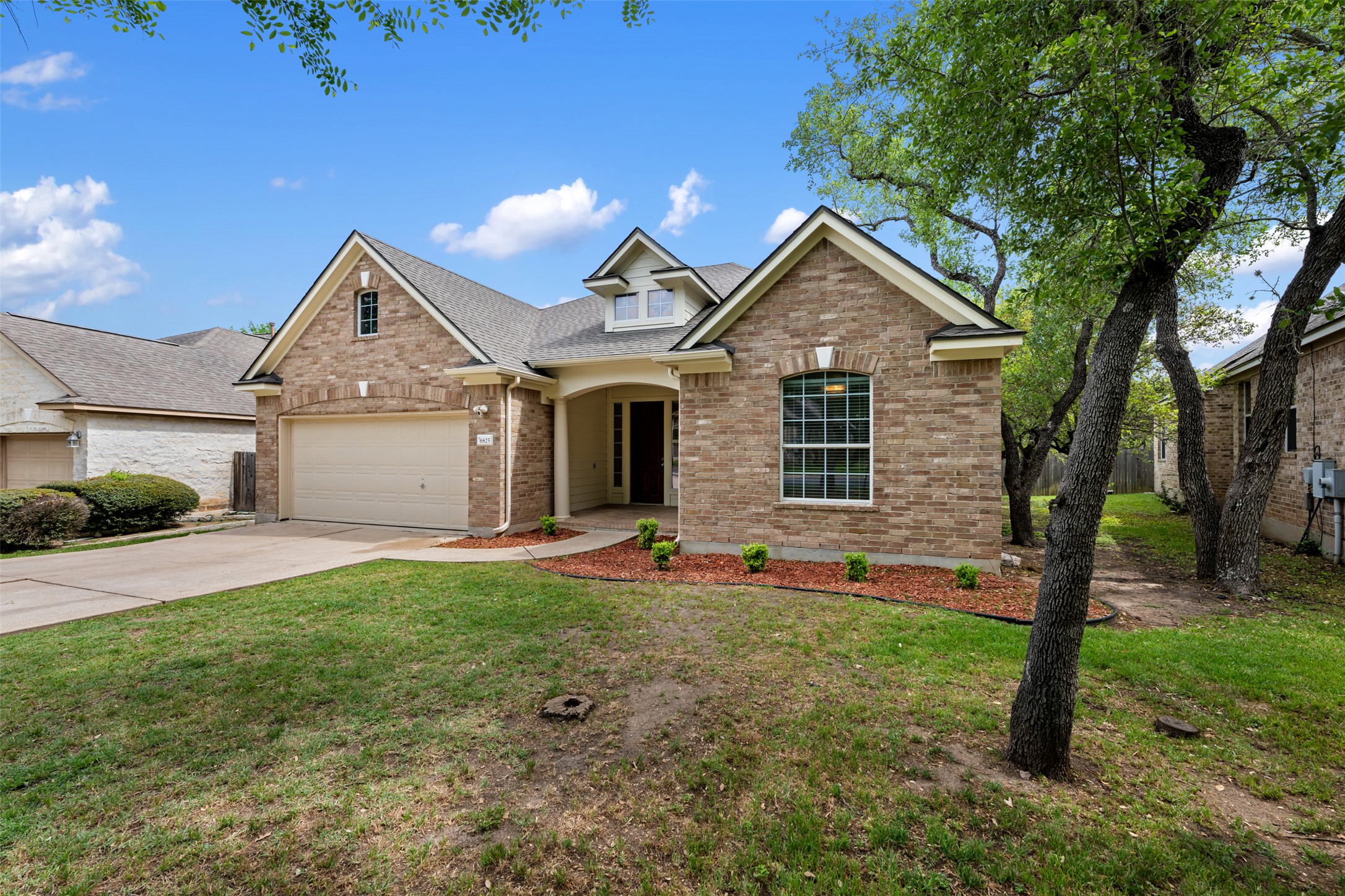 6825 Hansa Loop Austin, TX 78739 - Photo 2 of 37