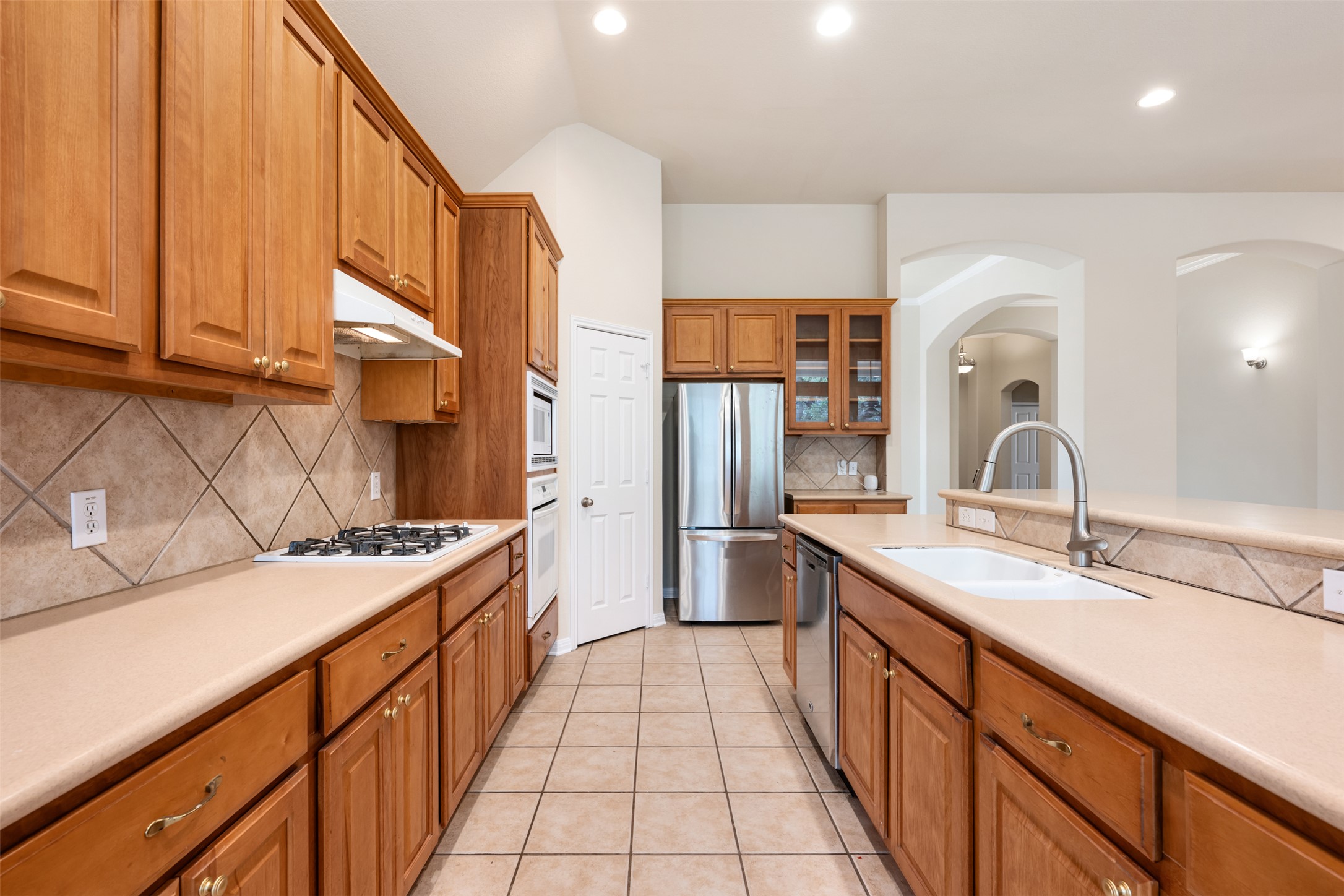 6825 Hansa Loop Austin, TX 78739 - Photo 22 of 37