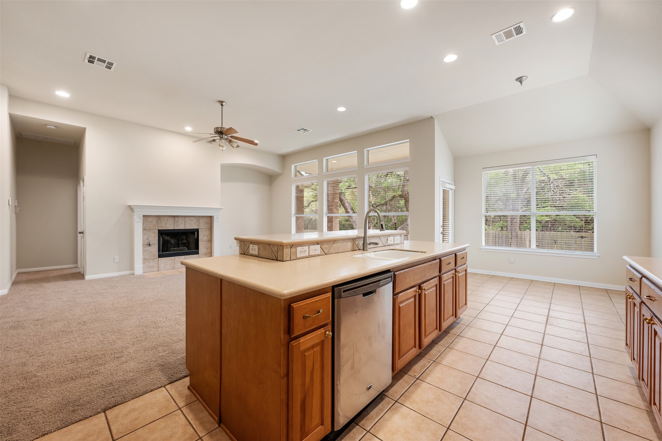 6825 Hansa Loop Austin, TX 78739 - Photo 24 of 37